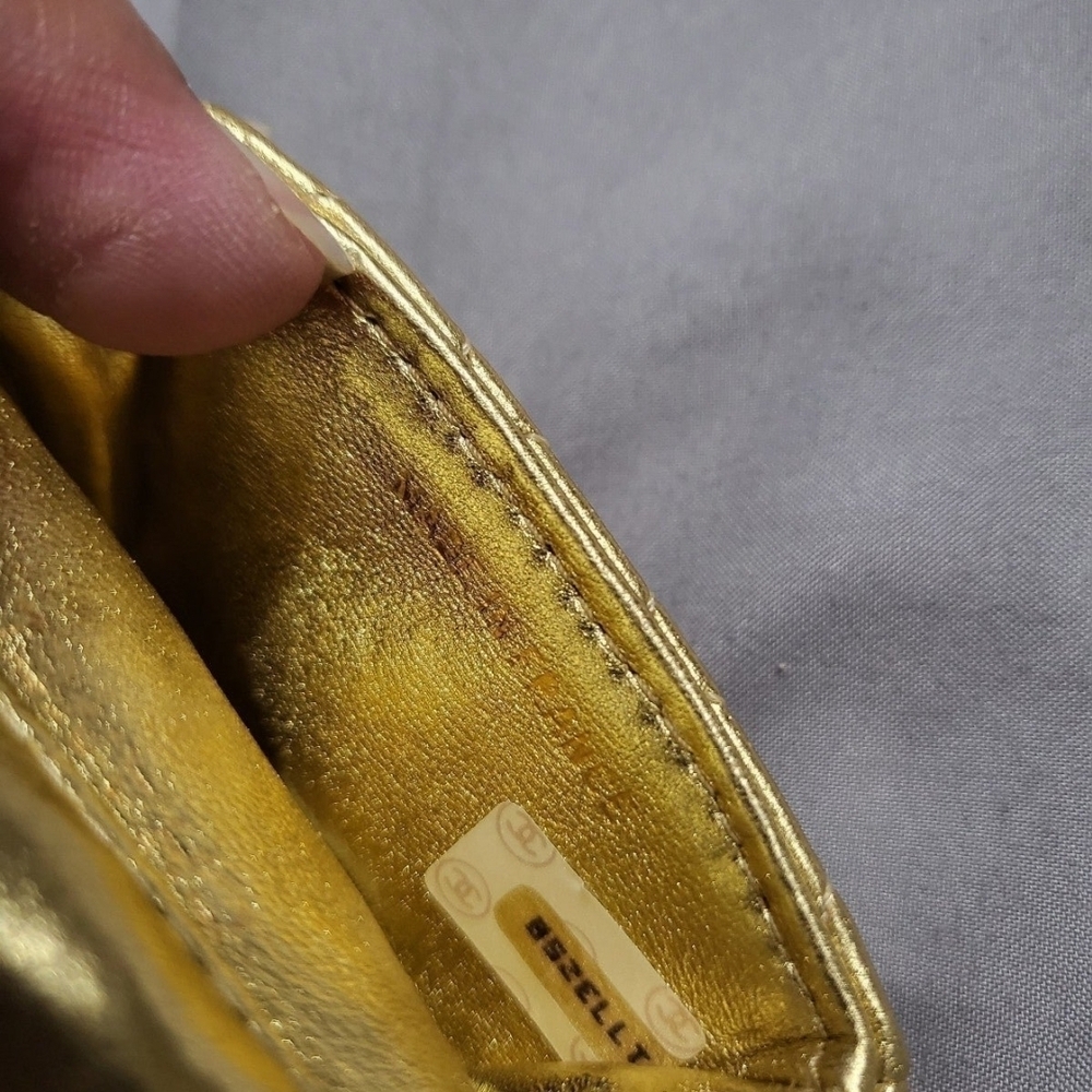 Chanel Gold Quilted Women's Bag - Picture 11 of 11
